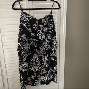 American Eagle Black and White Floral Print Dress size 12